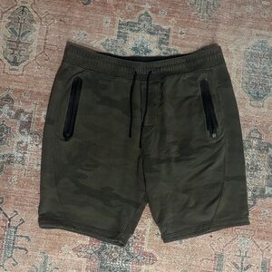 Abercrombie & fitch A&F Men's Camo Shorts sweatshorts size XL